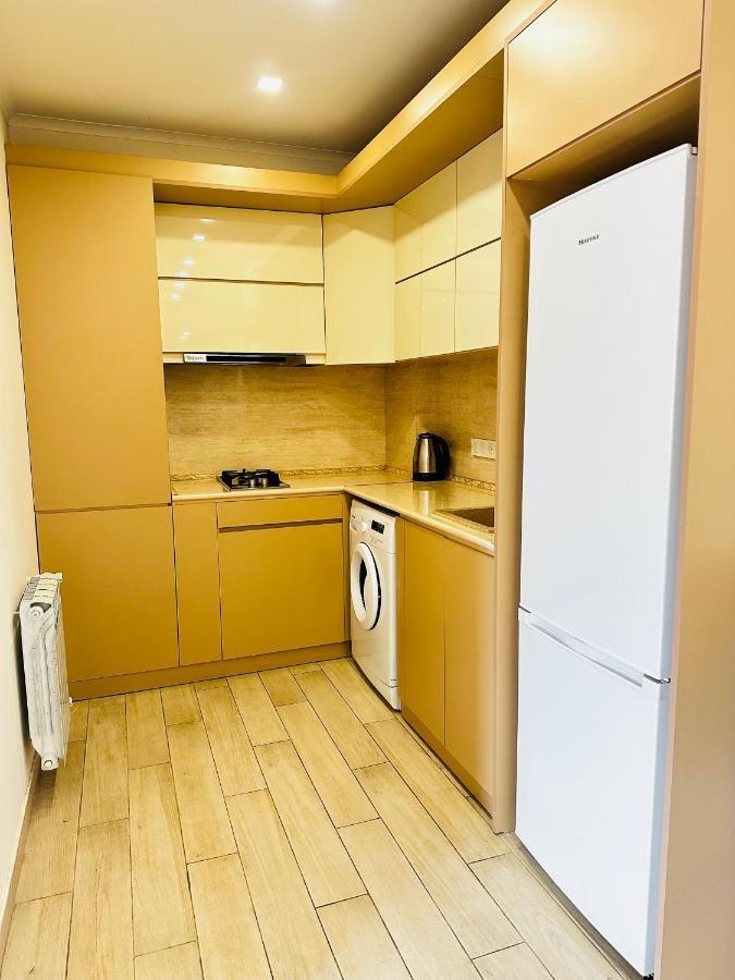 Suite Apartment On Pushkin Street Γιερεβάν Εξωτερικό φωτογραφία