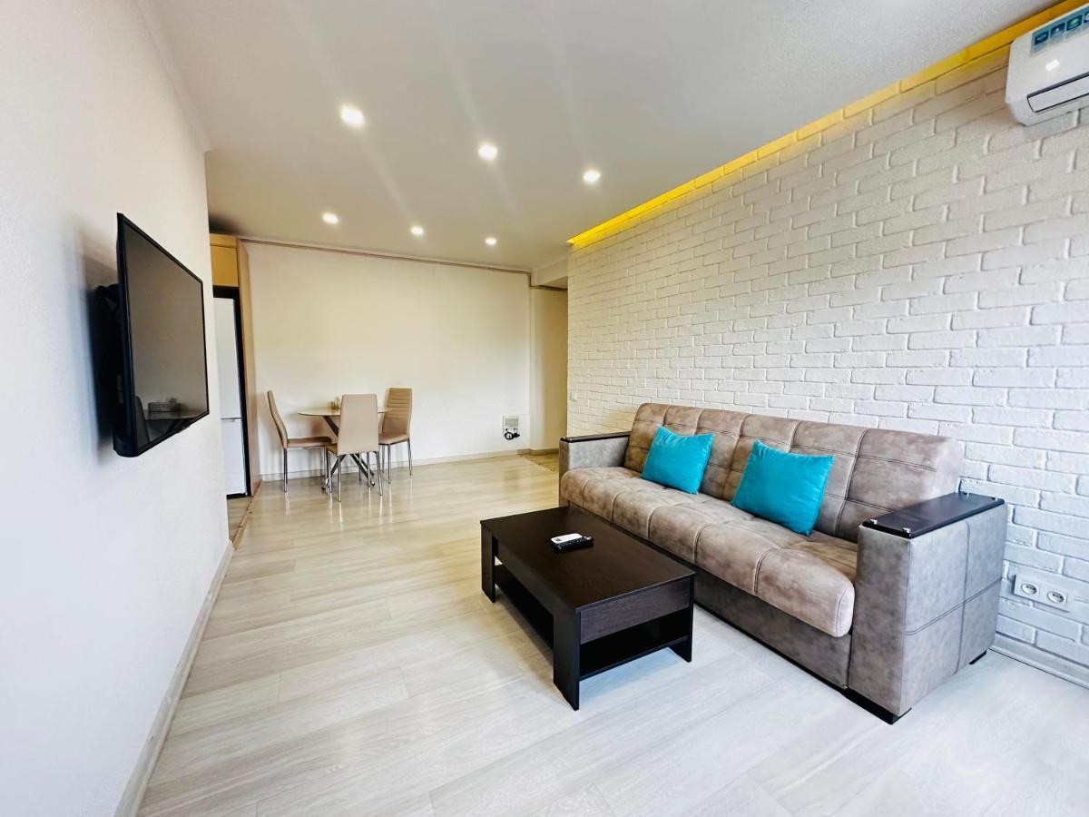Suite Apartment On Pushkin Street Γιερεβάν Εξωτερικό φωτογραφία